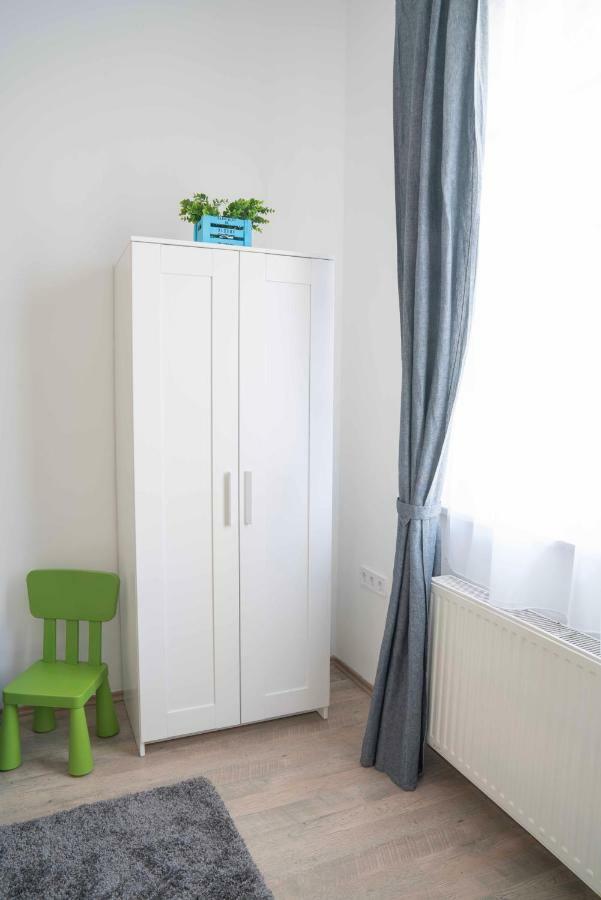Apartament Katus Apartman Eger Zewnętrze zdjęcie