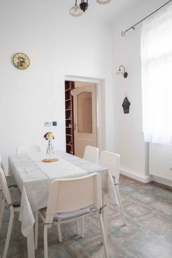 Apartament Katus Apartman Eger Zewnętrze zdjęcie